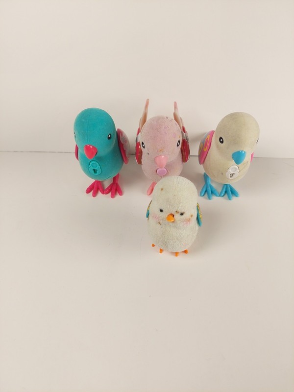 Little Live Pets Lot Bundle Colorful Electronic Interactive Singing Toy Birds 