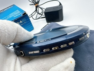 CD iPad等　パナソニック　 Panasonic Strada JDM 7