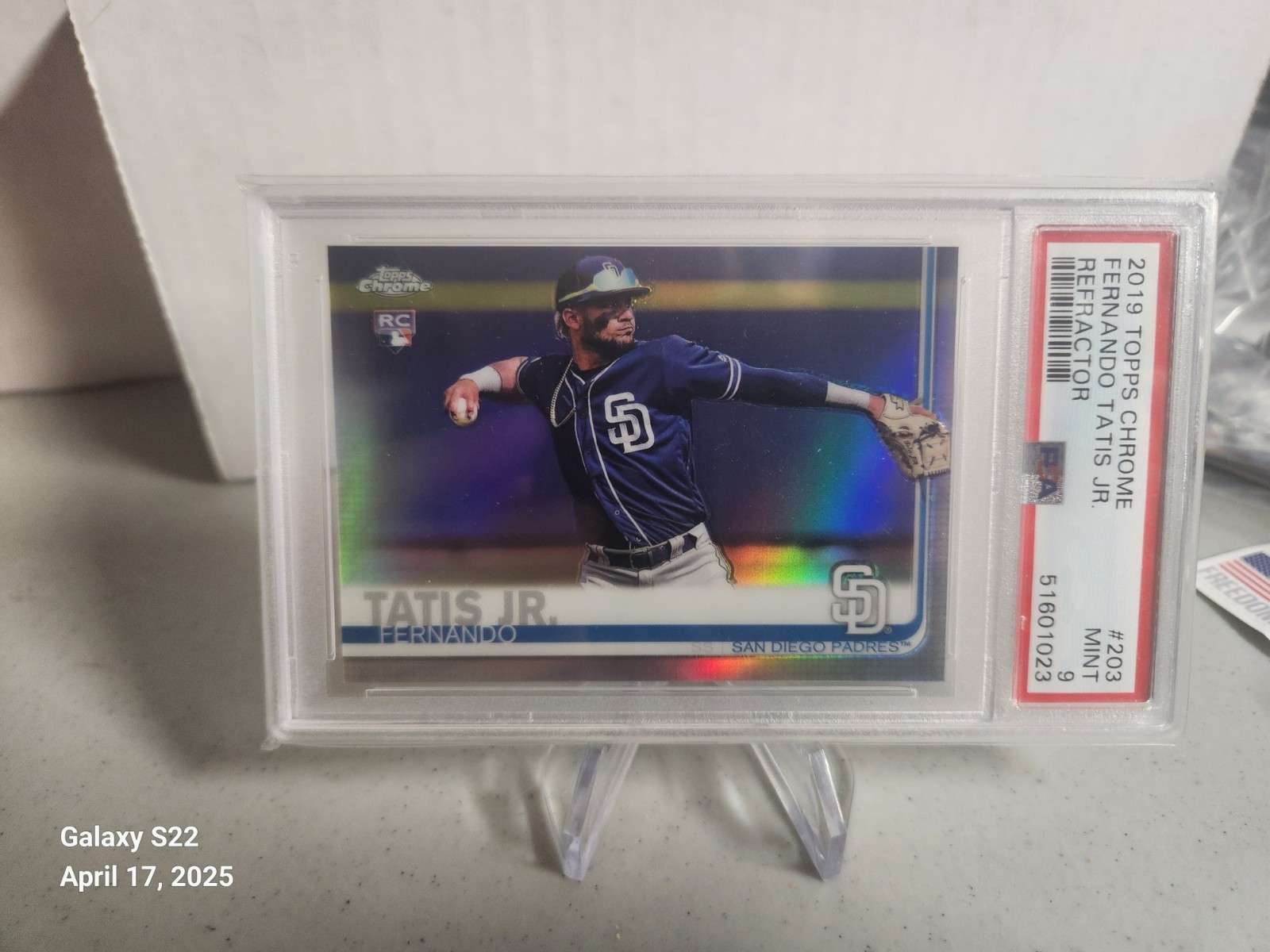 2019 Topps Chrome #203 Refractor Fernando Tatis Jr. RC PSA 9