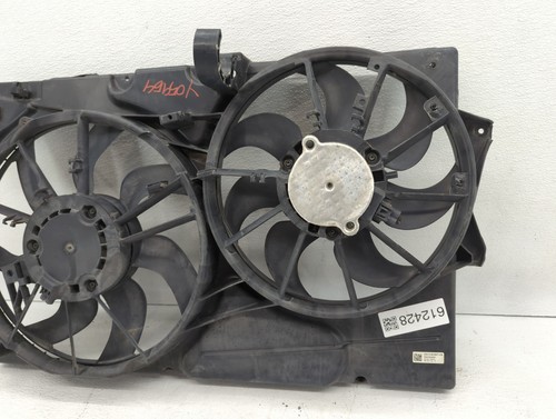 Ford Taurus Left Radiator Fan Motor Assembly NHTTG - Picture 4 of 6