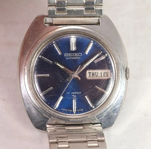 Vintage Seiko Automatic Day Date Stainless Steel Mens Watch for Repair 7006-7007