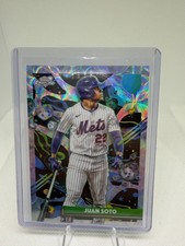 2025 Topps Chrome Cosmic Juan Soto #143 Nucleus Refractor New York Mets