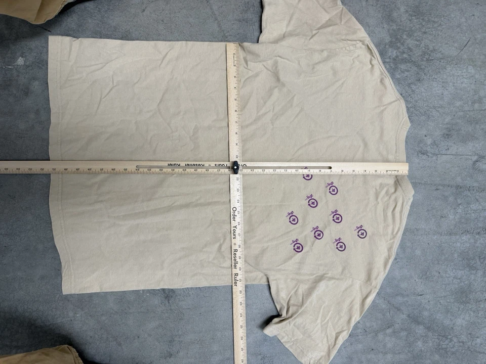 Camiseta vintage LRG grupo de pesquisa levantado Y2K XL rosa bronzeado feita nos EUA - Imagem 4 de 4