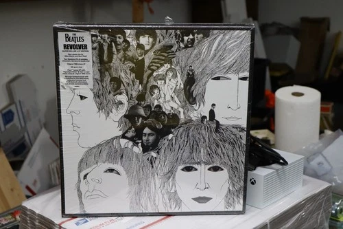 The Beatles – Revolver Super Deluxe Box Set - 4 LP Edition – SEALED