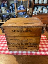 Antique Wooden Egg Crate MANCHESTER BISCUIT COMPANY Sioux Falls S.D. Fargo N.D.