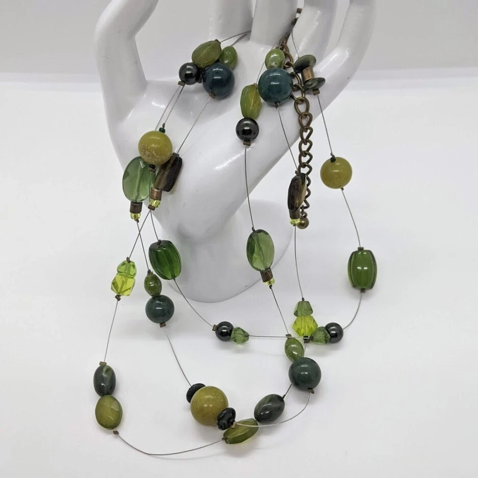 Gargantilha CHICO'S Multistrand verde frisado ilusão colar anos 90 Y2K Dark Academia - Imagem 3 de 4