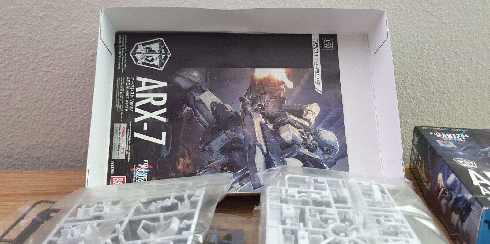 Bandai 1/60 ARX-7 Arbalest Ver. IV Full Metal Panic! Invisible Victory Model Kit