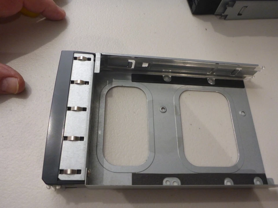 VENDEDOR COMO NUEVO BANDEJA PARA CADDY THECUS PRO NAS 3.5" X 1 - FUERA DE N7700 THE CUS CADDYS Foto 3 de 4