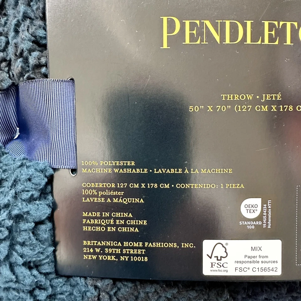 Pendleton Sherpa & Fleece reversible throw Green & Navy plaid Blackwatch NEW - Image 4 of 4