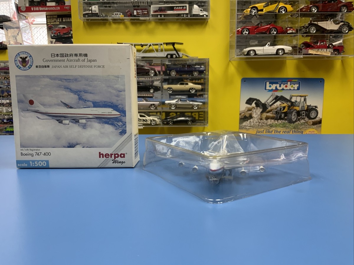 Herpa Wings Government Aircraft Of Japan Boeing 747-400 1