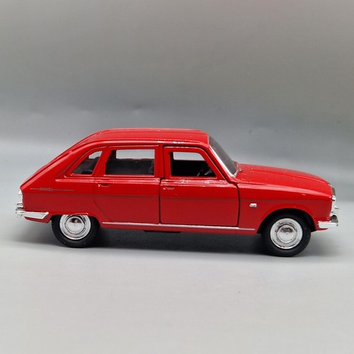 Renault 16 Diecast Model Car 1/34 - New In Box by Welly - Imagen 3 de 7