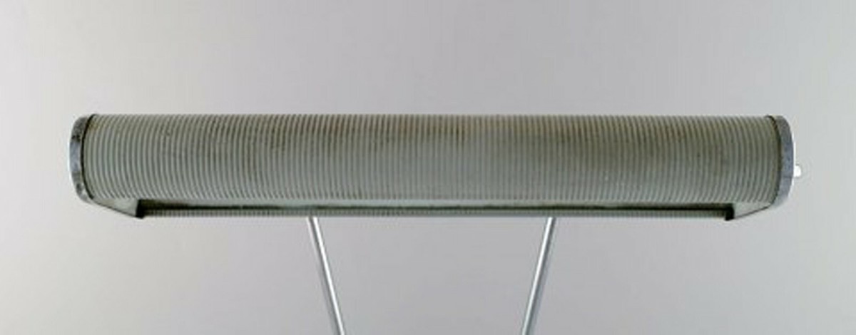 Eileen Gray 1878-1976. Art deco chromed iron desk lamp, gray