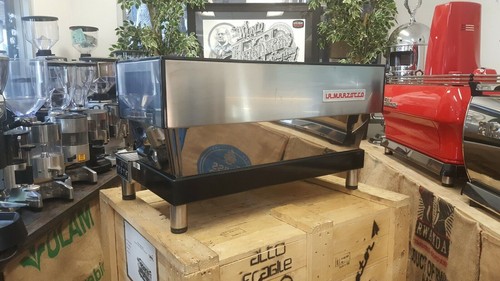 LA MARZOCCO LINEA CLASSIC 3 GRUPPEN EDELSTAHL HOHE FÜSSE ESPRESSOMASCHINE - Bild 7 von 12