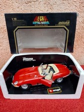 Jaguar e type Cabrio rot/beige 1:18 Burago in OVP