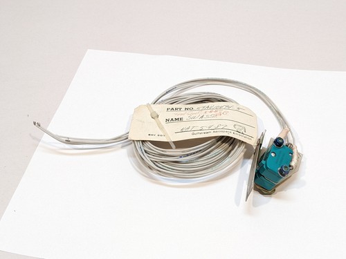 Gulfstream Aerospace Part Microswitch 159AU10494-5