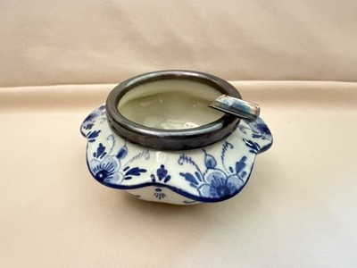 Vintage Delft Holland Hand Painted Blue And White Ashtray 