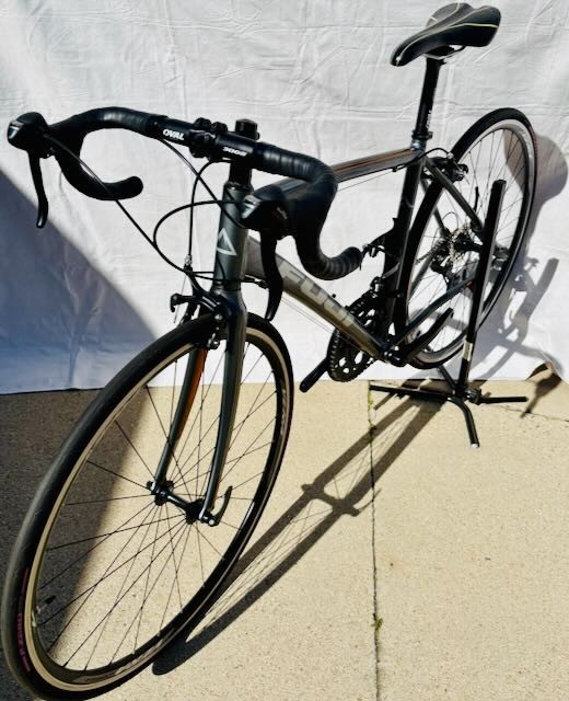 REBUILT Fuji Sportif Two.5 Road Bike – 52cm | eBay