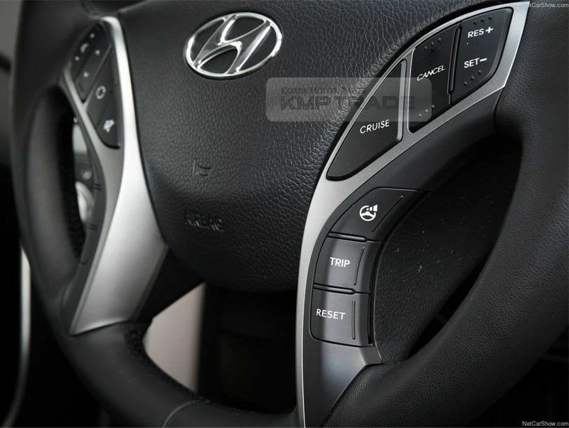 Interruptor de control de crucero remoto de dirección derecha OEM para HYUNDAI 2013-16 Elantra GT i30 Foto 3 de 4