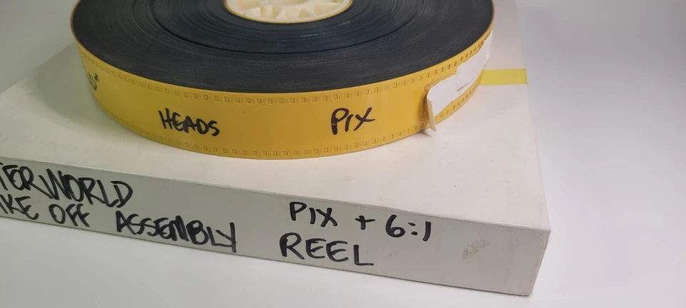 WATERWORLD MOVIE Kevin Costner 1995 35mm Movie Pre Theater Film Reel "READ" - Image 4 of 4