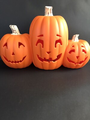 Pumpkin Jack-o-lantern (3) Light Up Mold Pumpkins Vintage 2009 Paper Magic Group