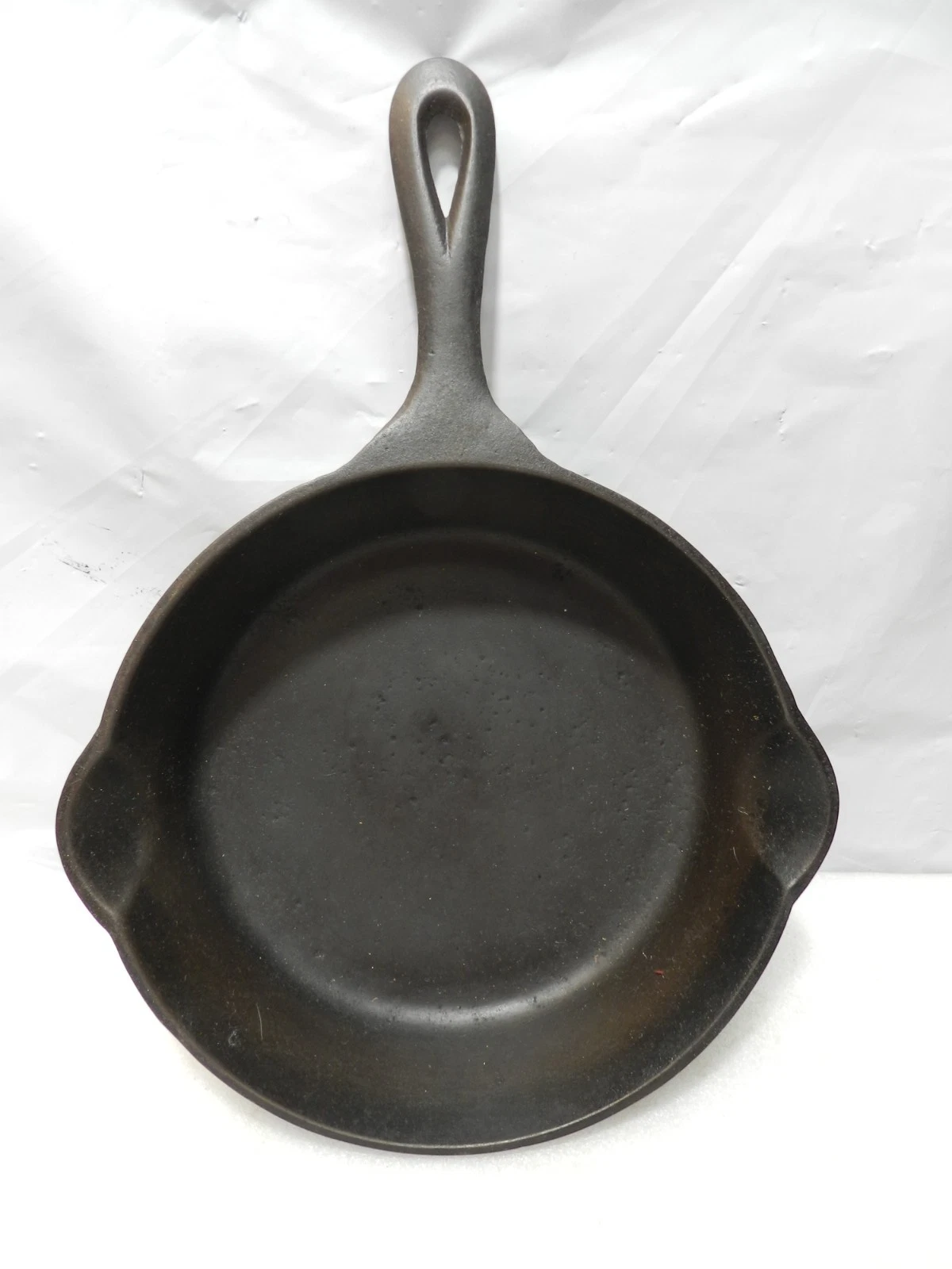 Vintage Lodge Cast Iron Skillet Frying Pan No. 5 8" Sits Flat (I28S)