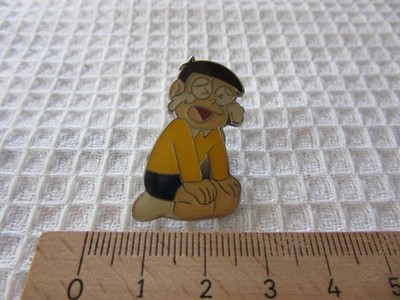 Doraemon Japanese Anime rare lapel pin badge (# 99)