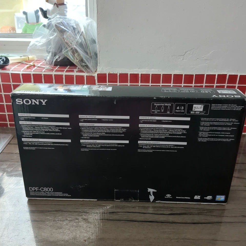 Sony S-Frame Digital Photo Frame DPF-C800 8" Boxed New - Image 3 of 4