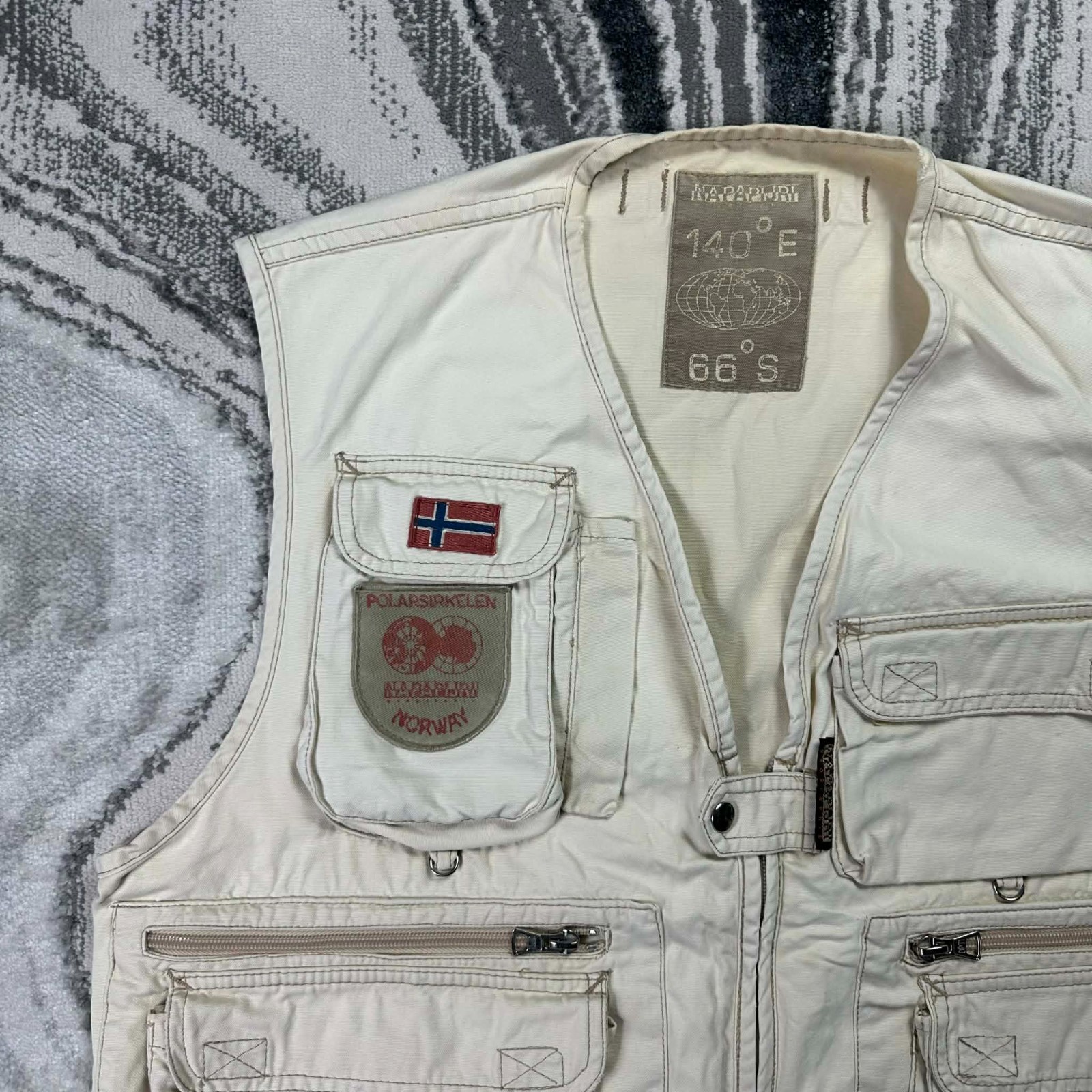 Vintage Napapijri 90's Size Large Full Zip Cream Utility Vest Body Warmer Gilet image 2