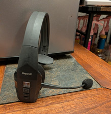 BlueParrott B450XT Bluetooth Single-Ear On-Ear Headset Boom Mic Black