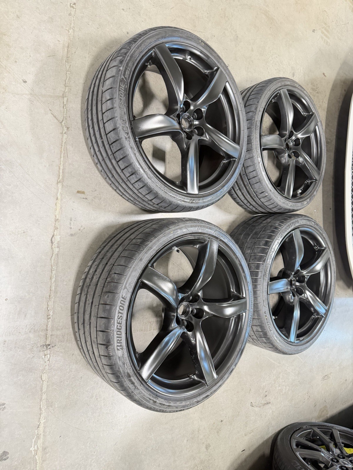 FERRARI PUROSANGUESTOCK WHEELS