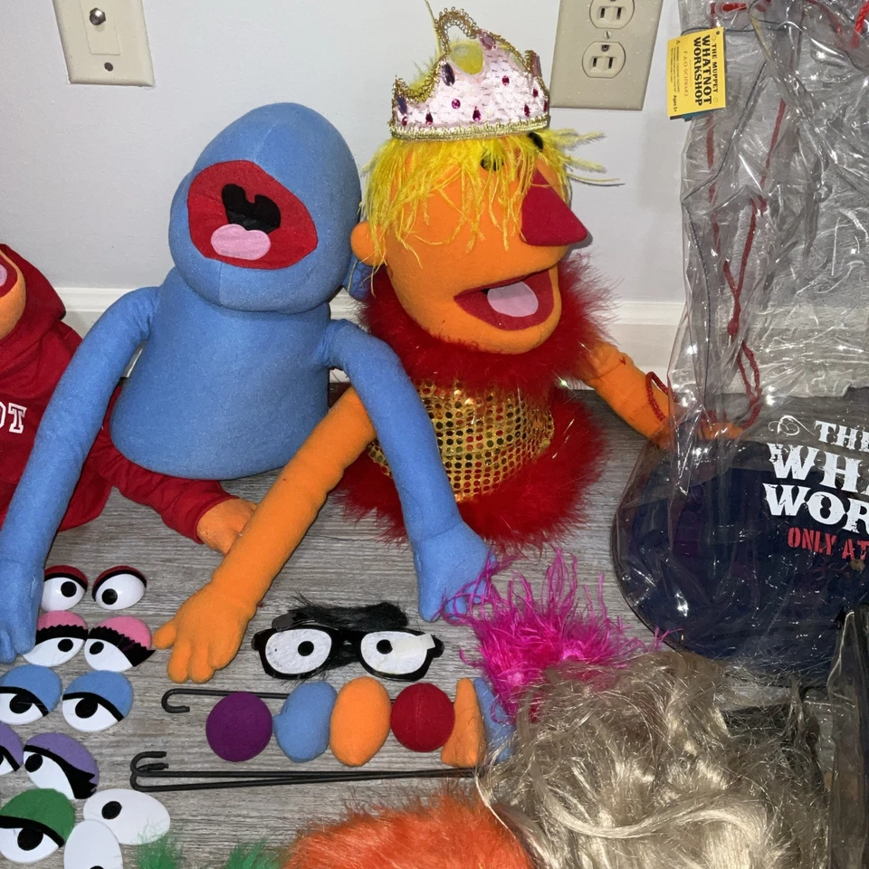 JIM HENSON 3 WHATNOT MUPPETS FAO SCHWARZ KITS PUPPETS & OUTFITS - Image 3 of 4