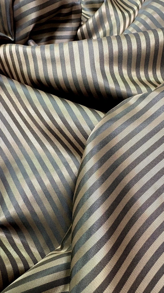 Dorado Negro Rayas Viscosa Cupro Tela Material Traje Chaqueta Corbatas Bolsas Forro Foto 4 de 4