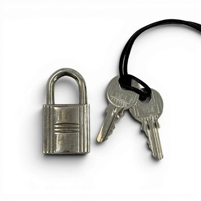 HERMES Silber Vorhängeschloss Cadena und 2 Schlüssel Set