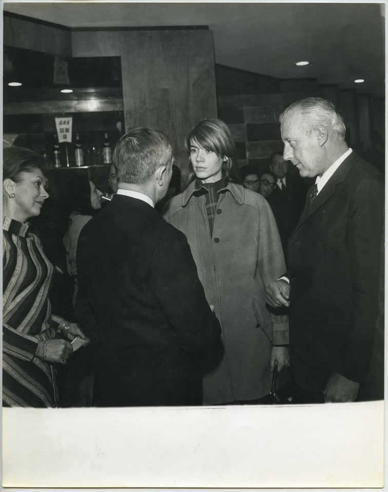Françoise Hardy à ses débuts. - Photo 1/1