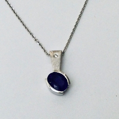 14 K Weißgold 1,50 Ct Oval Amthyst Solitär Anhänger mit einem Diamanten auf Kaution