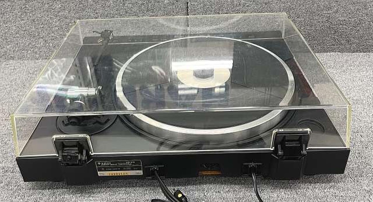 Kenwood Trio KP-F7 Turntable Quartz PLL Direct-Drive Vintage