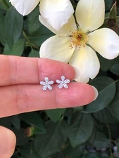 925 Sterling Silver Cz Flower Stud Earrings Small Tiny Post Stud 7mm(0.28")