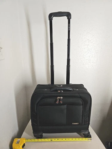 Samsonite zenon 2 spinner mobile office 