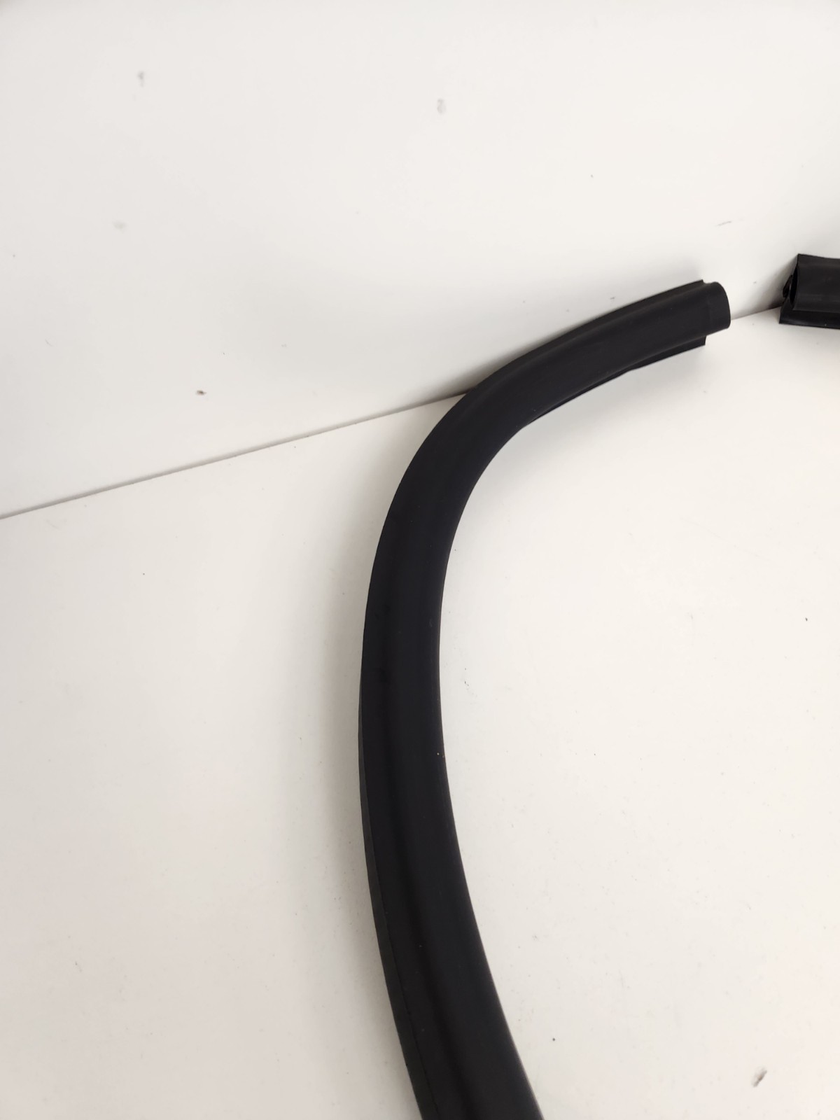 McLaren MP4-12C 2012-2014 Left Lower Seal