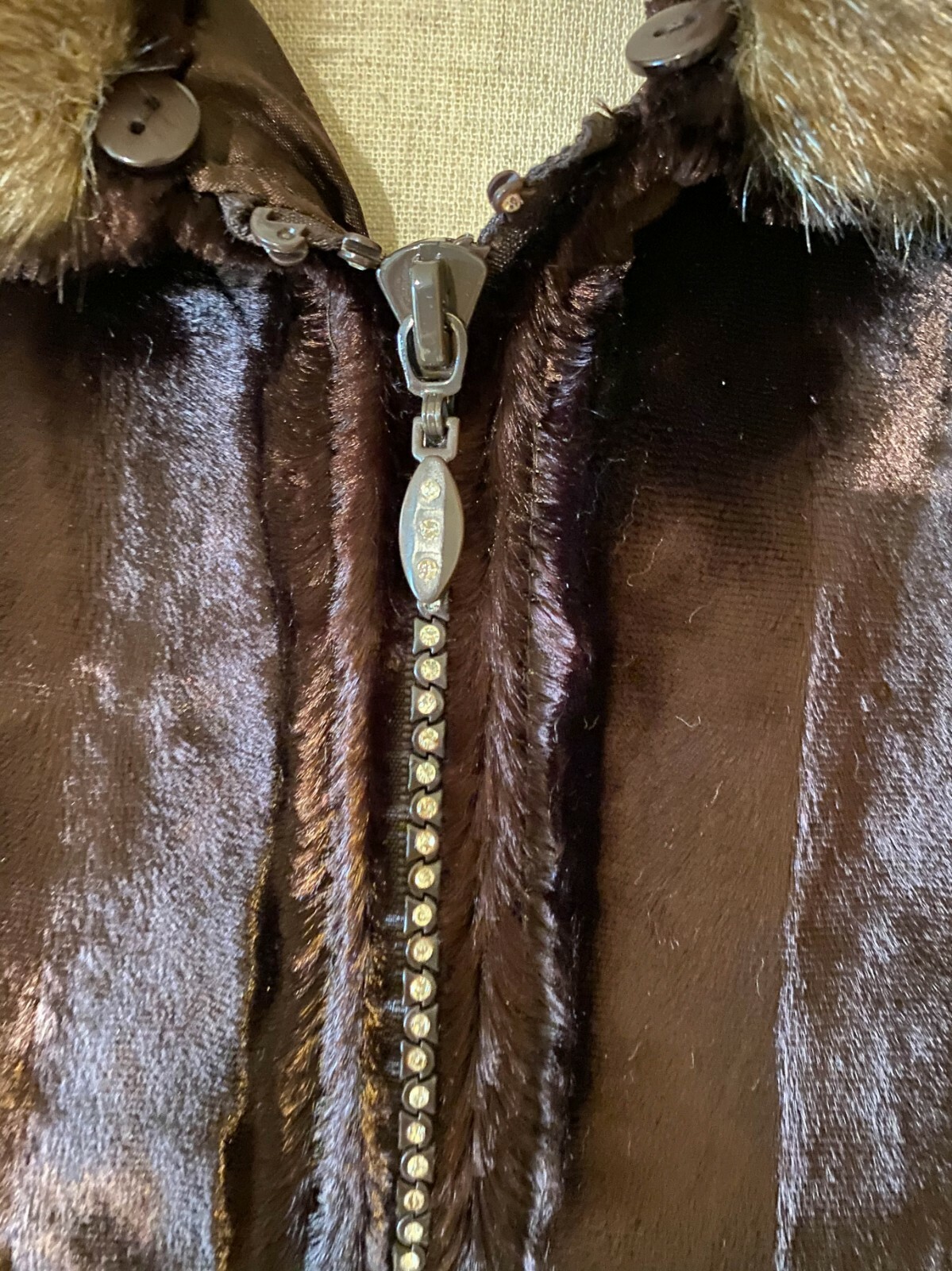 Ameri Mode S Chocolate Brown Faux Fur Detachable … - image 4