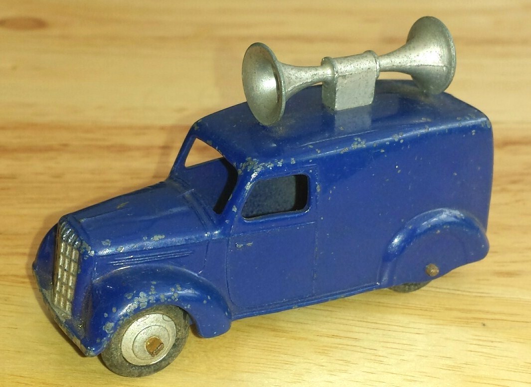Dinky Toys GB N°34C - Van Publicitaire Bleu - Échelle 1/43 - Occasion Peu Joué