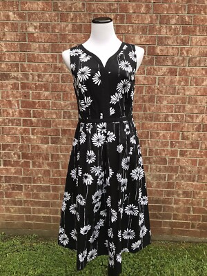 black and white daisy dress Visa main image 0