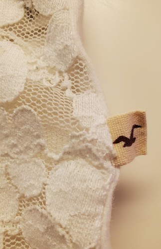 ๐ฆข Vintage Y2K Hollister Eyelet Lace Floral Blouse โ Bella Swan โ Size Medium - Picture 10 of 16