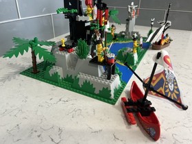 LEGO 6278 Enchanted Island Set Vintage Pirates With Instructions