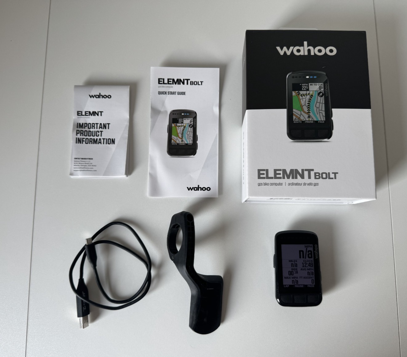 Wahoo ELEMNT Bolt V2 GPS Cycling Computer with Bar Mount - Fast Post!