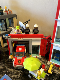 LEGO CITY Fire Station (60110)