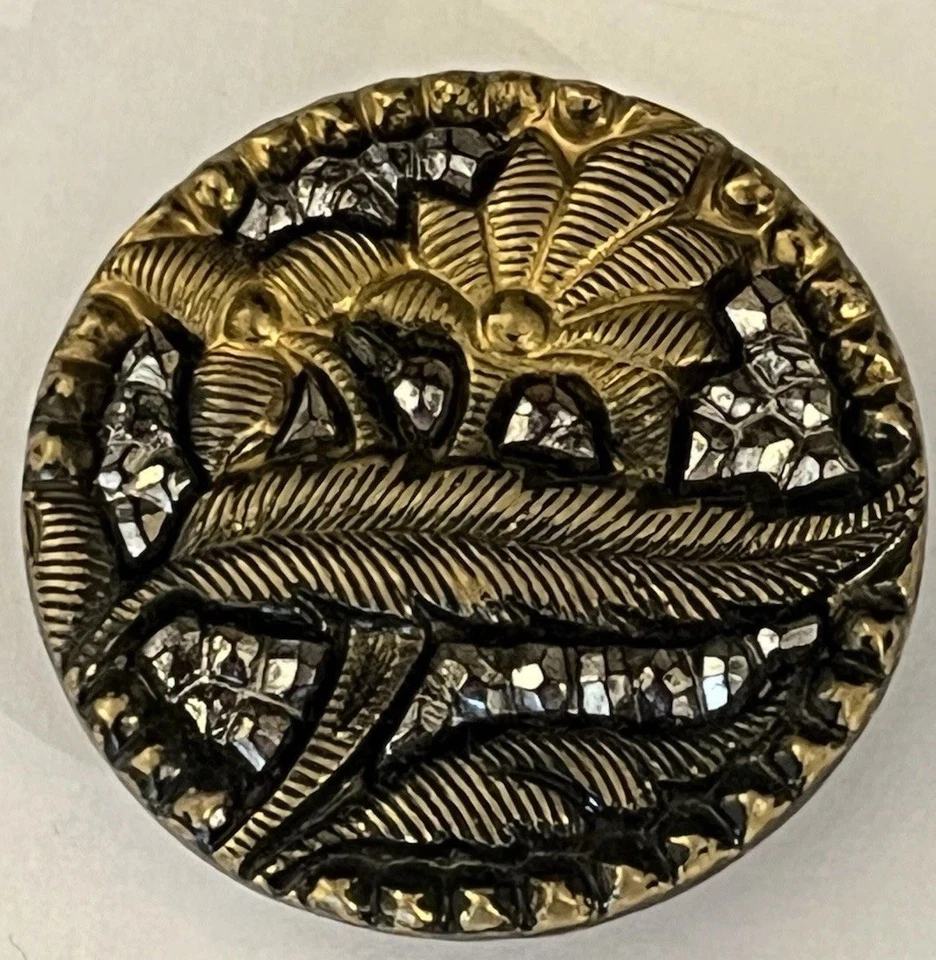 Большая антикварная латунная и ограненная стальная кнопка для цветка + 3 стальные кнопки меньшего размера - Изображение 3 из 4