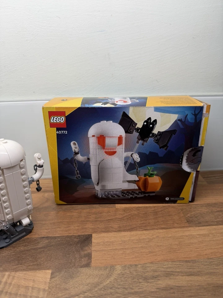 LEGO 40772 Celebration Series: Luminous Ghost, photo 3 of 4