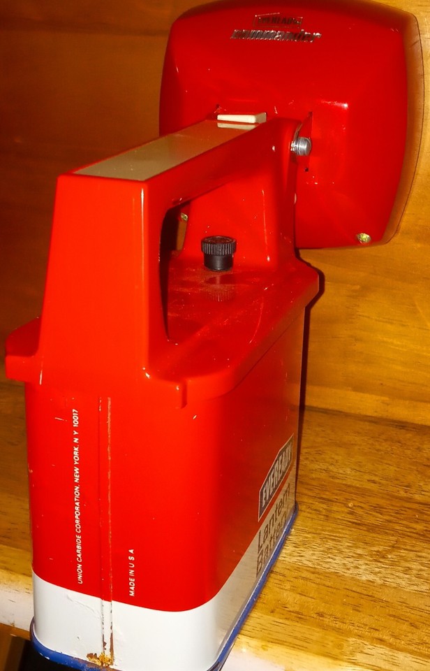Vintage Eveready Commander Flashlight 6 Volt Lantern Red 1960's/ Red ...