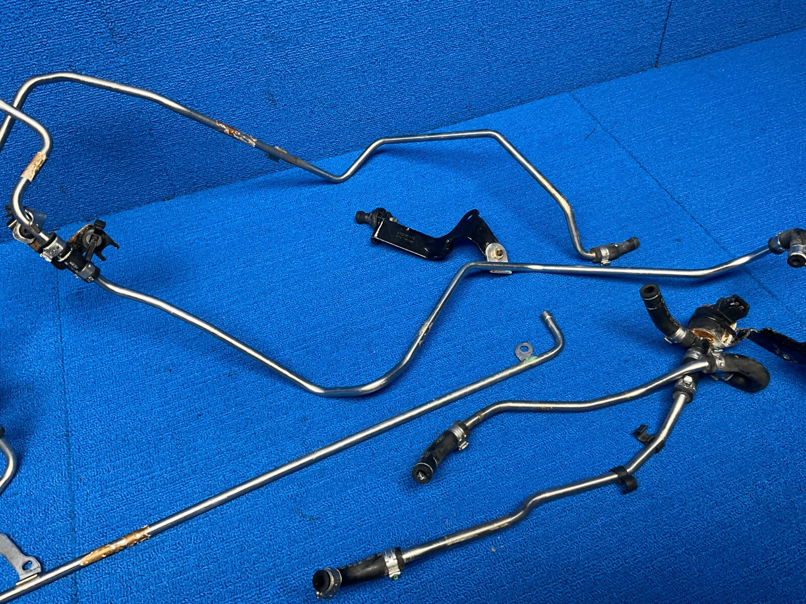 2006-2010 BENTLEY CONTINENTAL GTC VACUUM VALVE SOLENOID & HOSE TUBE PIPE OEM